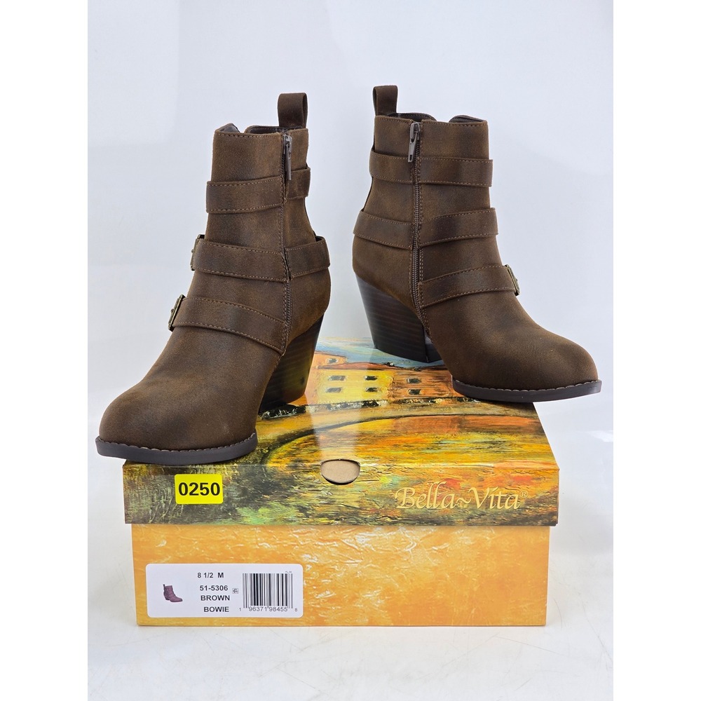 Bella Vita Bowie Boots Womens 8.5 M Brown Triple Buckle Ankle Booties - NEW